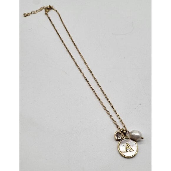 Gold Tone Charm Necklace Inital "A" Mother of Pearl Heart Faux Pearl - Picture 3 of 6